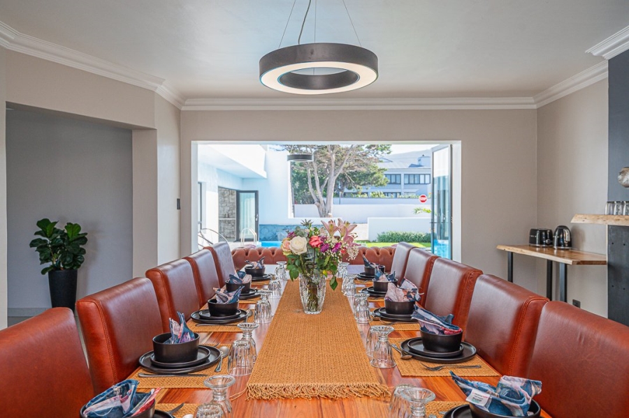 9 Bedroom Property for Sale in Westcliff Western Cape